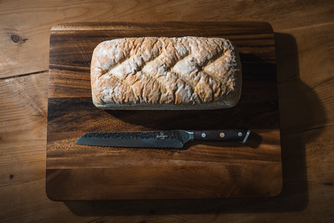 Serrated vs. Straight Edge Bread Knife: Why Serrated Reigns Supreme