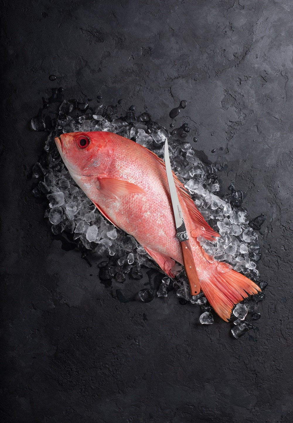 Why does a fillet knife need to be flexible?