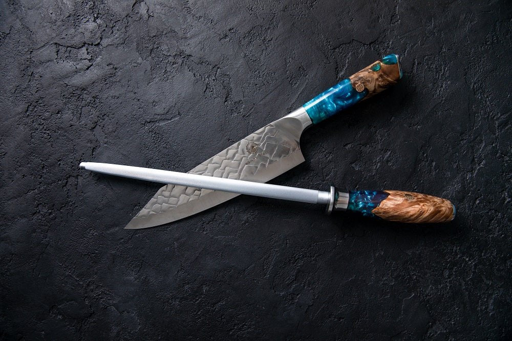 How To Use a Sharpening Rod