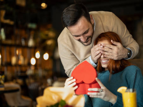 Valentine’s Day Gifts for Her: Elegant Tools for the Home Chef Who Has Everything