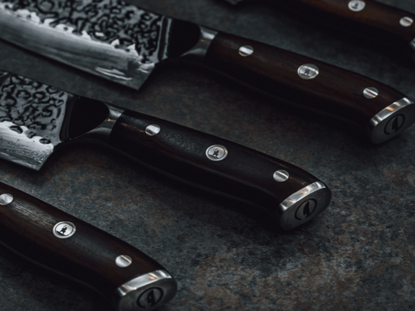 Black Friday Knife Buying Guide: What to Look For (and What to Avoid)