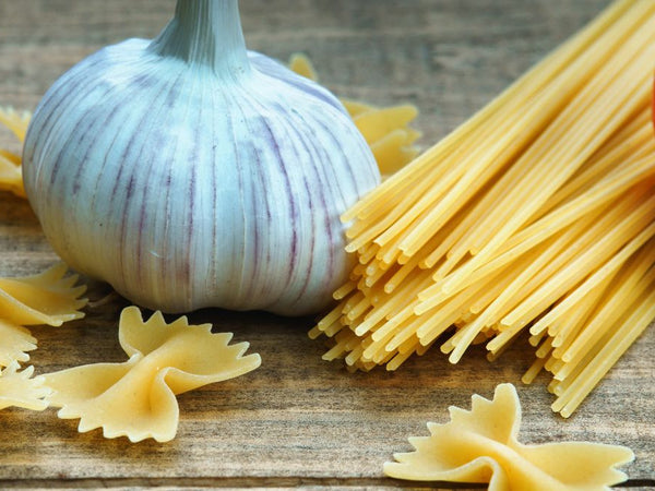 How to Make Delicious Garlic Noodles from Scratch